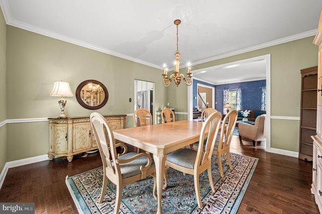 8 CAMERON CT, Exton, PA 19341