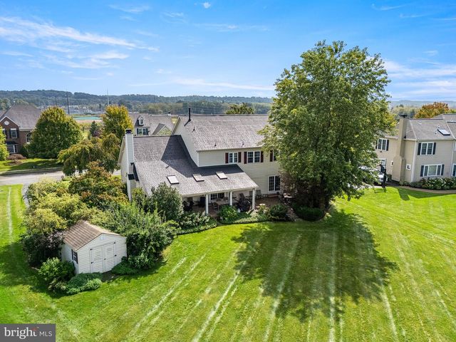 8 CAMERON CT, Exton, PA 19341