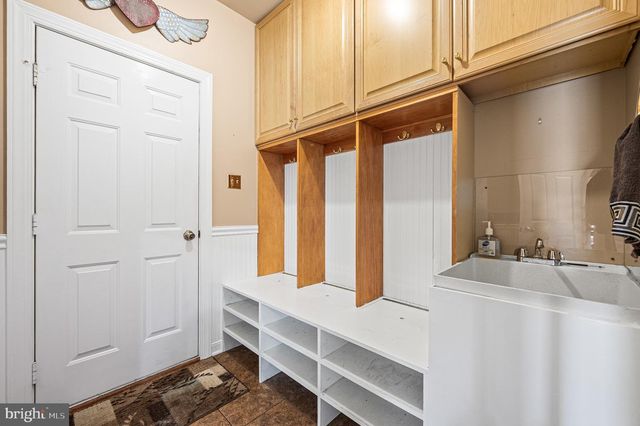 8 CAMERON CT, Exton, PA 19341