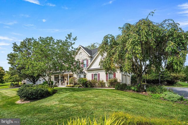 8 CAMERON CT, Exton, PA 19341