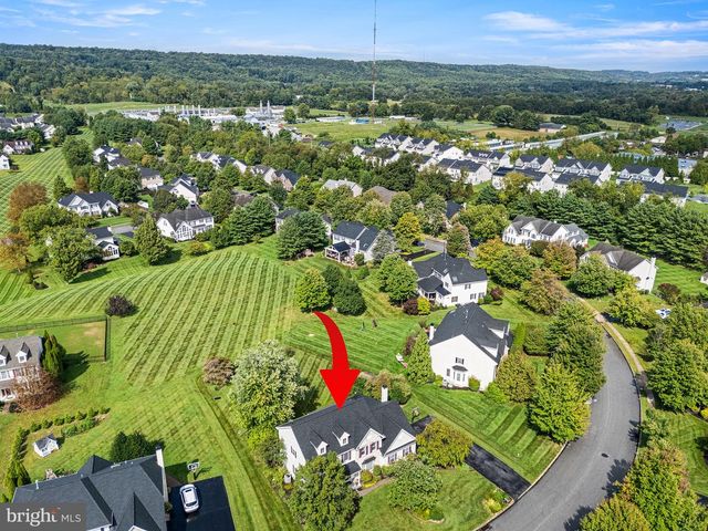 8 CAMERON CT, Exton, PA 19341