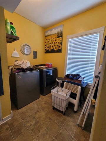 402 S 2nd Street, Guthrie, OK 73044