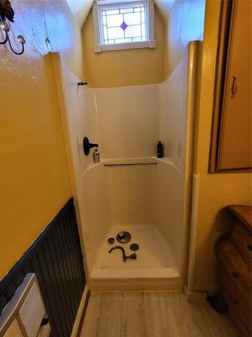 402 S 2nd Street, Guthrie, OK 73044