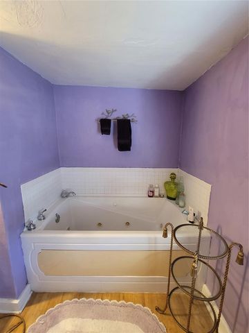 402 S 2nd Street, Guthrie, OK 73044