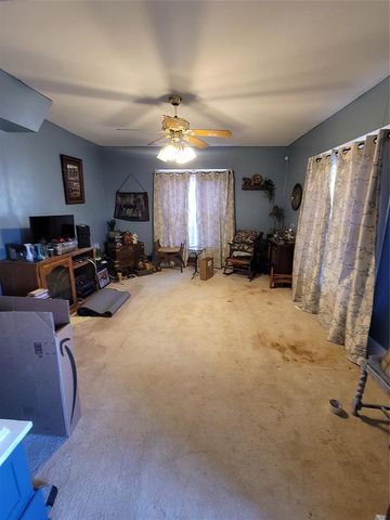 402 S 2nd Street, Guthrie, OK 73044