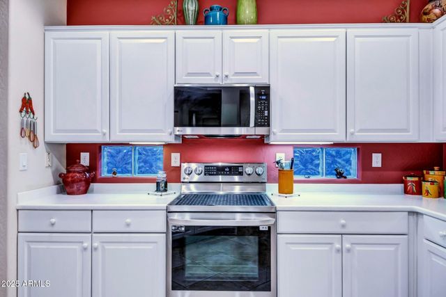 1758 W DION Drive, Phoenix, AZ 85086