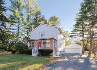 587 Common St, Walpole, MA 02081
