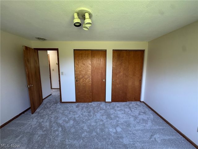 2705 Columbia Road, Medina, OH 44256