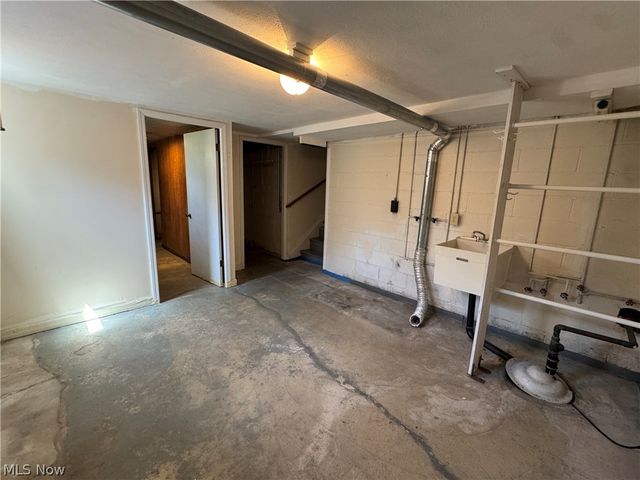 2705 Columbia Road, Medina, OH 44256