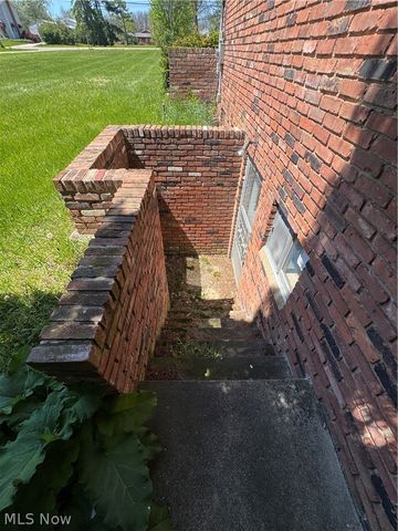 2705 Columbia Road, Medina, OH 44256