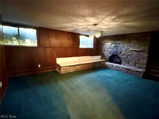 2705 Columbia Road, Medina, OH 44256