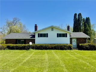 2705 Columbia Road, Medina, OH 44256