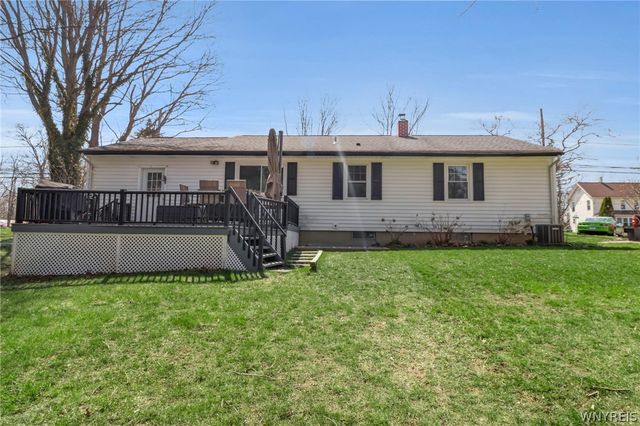 491 Pleasant Ave, Hamburg, NY 14075