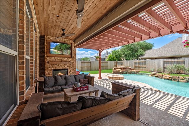 9210 Cold Hollow Lane, Missouri City, TX 77459
