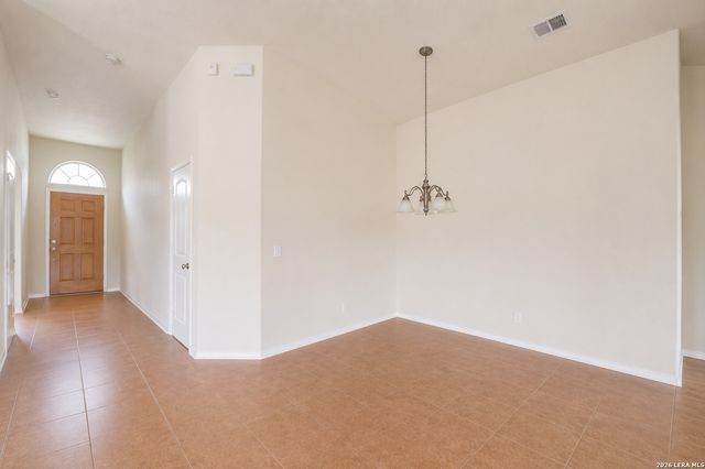1411 OASIS CRK, San Antonio, TX 78260