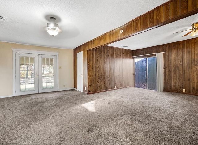 504 Redwater Road, Wake Village, TX 75501