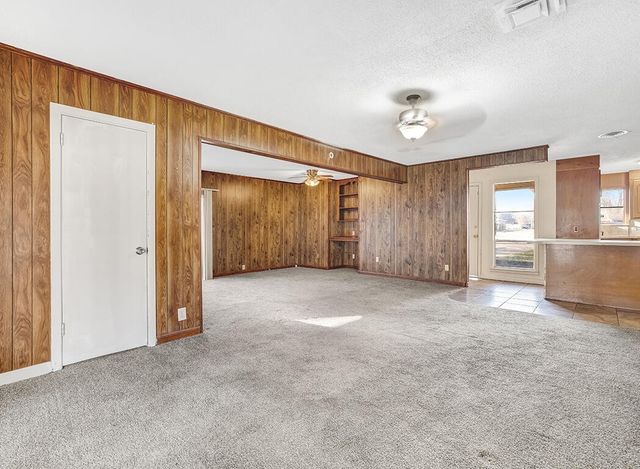 504 Redwater Road, Wake Village, TX 75501