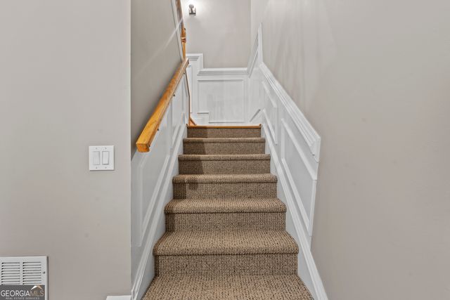 379 Bridgebrook Lane SW, Smyrna, GA 30082