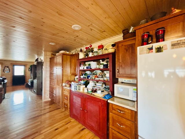 1918 Ridge Road, Mountain View, AR 72560