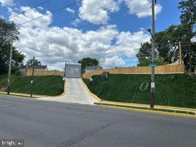 751 E WYOMING AVE, Philadelphia, PA 19124