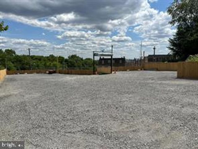 751 E WYOMING AVE, Philadelphia, PA 19124