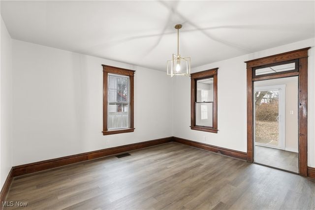 204 Oak Street, Bethesda, OH 43719