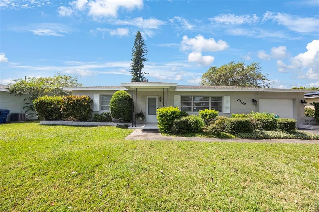 5102 LAKE CHARLES DRIVE N, Kenneth City, FL 33709