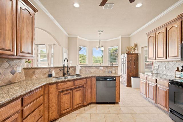 148 Fossil Rock Drive, Azle, TX 76020