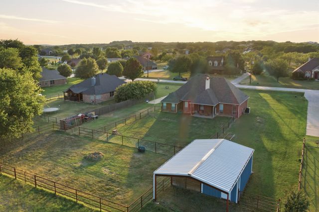 148 Fossil Rock Drive, Azle, TX 76020