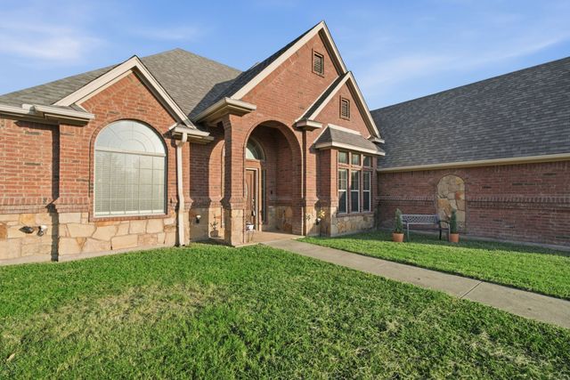 148 Fossil Rock Drive, Azle, TX 76020