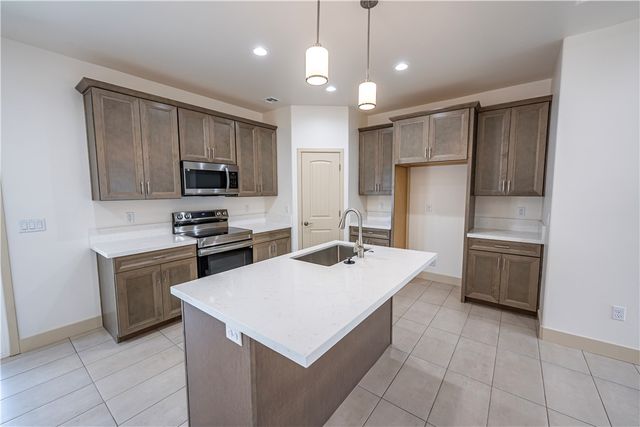 2485 E Devlin Avenue, Kingman, AZ 86409