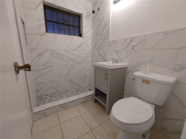 1501 NE 151st Ter, North Miami Beach, FL 33162