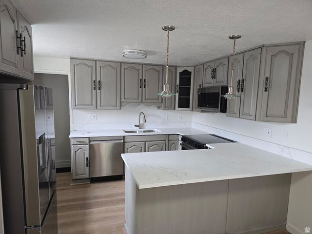 760 E 8080 ST, Sandy, UT 84094