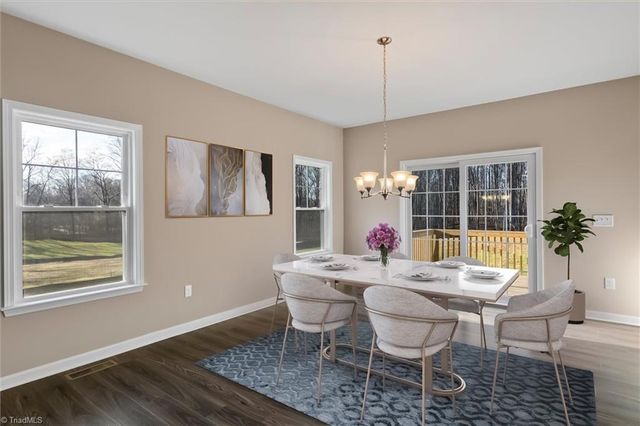 6061 Frye Bridge Road, Clemmons, NC 27012