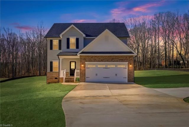 6061 Frye Bridge Road, Clemmons, NC 27012