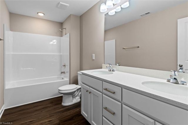 6061 Frye Bridge Road, Clemmons, NC 27012