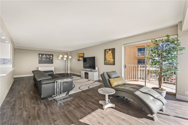 3111 Bel Air Drive 21F, Las Vegas, NV 89109