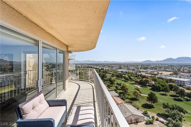 3111 Bel Air Drive 21F, Las Vegas, NV 89109