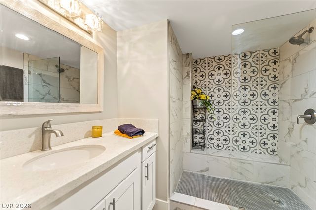 3111 Bel Air Drive 21F, Las Vegas, NV 89109