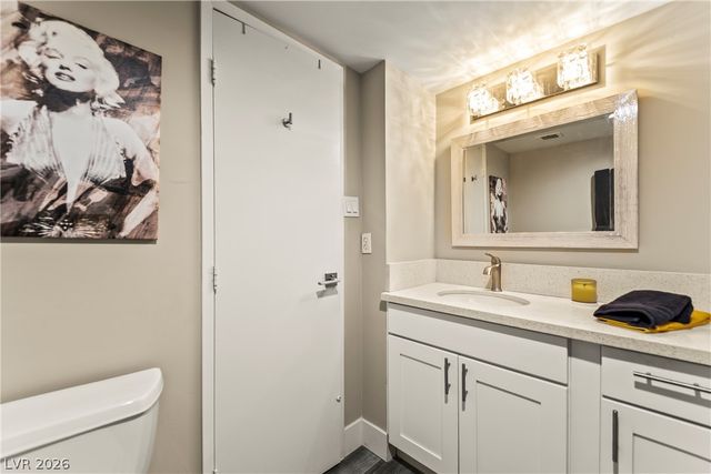 3111 Bel Air Drive 21F, Las Vegas, NV 89109