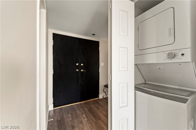 3111 Bel Air Drive 21F, Las Vegas, NV 89109