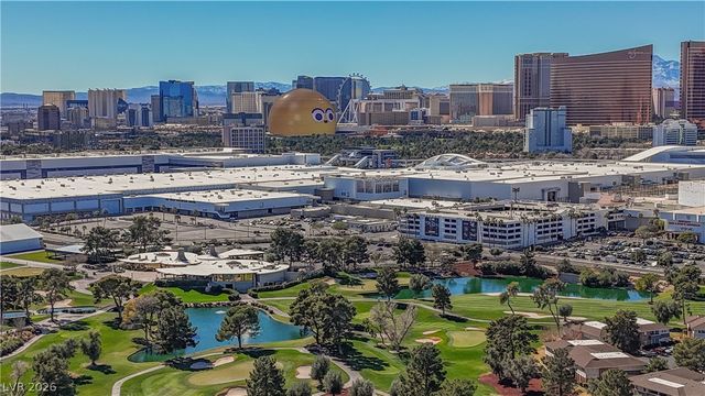 3111 Bel Air Drive 21F, Las Vegas, NV 89109