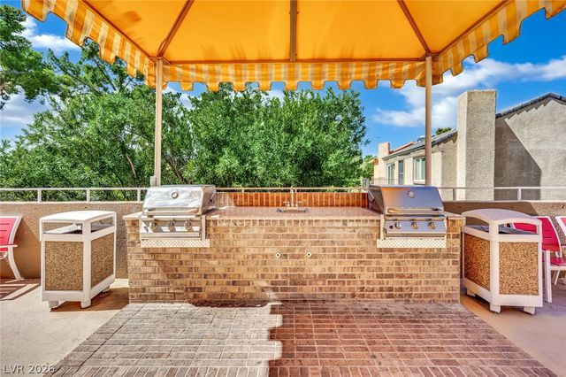 3111 Bel Air Drive 21F, Las Vegas, NV 89109