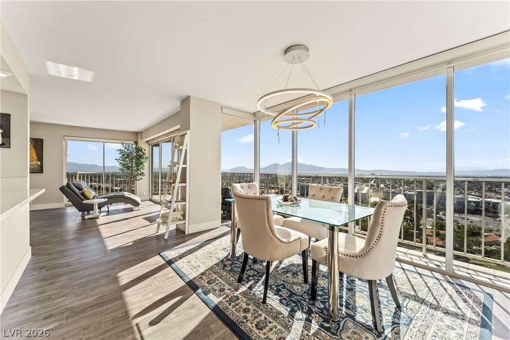 3111 Bel Air Drive 21F, Las Vegas, NV 89109