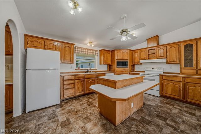 5461 Navajo Boulevard, Pahrump, NV 89061