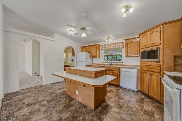 5461 Navajo Boulevard, Pahrump, NV 89061