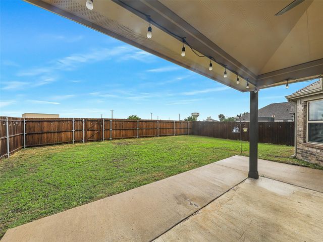 2710 Willow Lane, Melissa, TX 75454