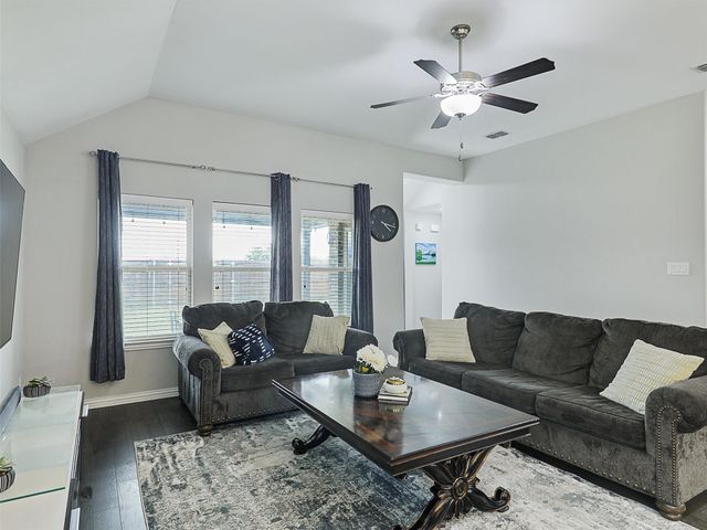 2710 Willow Lane, Melissa, TX 75454