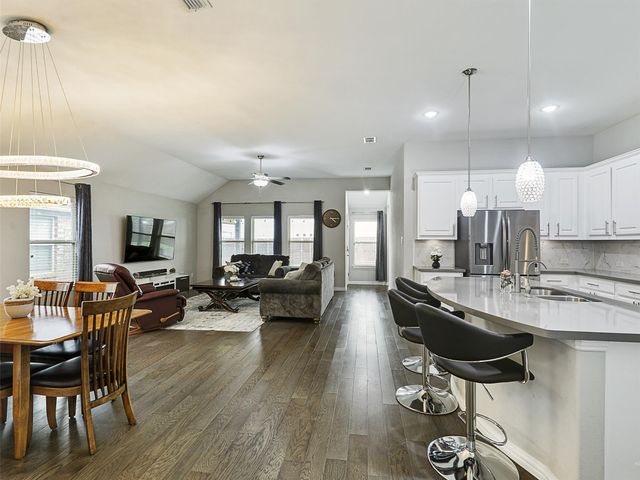 2710 Willow Lane, Melissa, TX 75454
