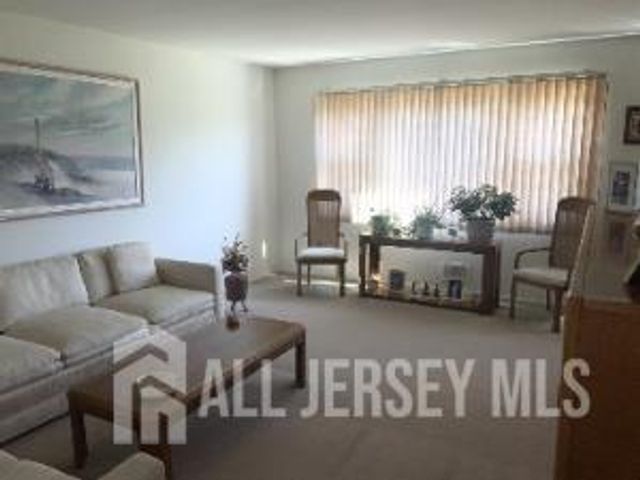 178 Willow Street, Port Reading, NJ 07064